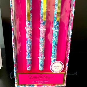 Lily Pulitzer 3 Pen pen set.  Still in the box never opened